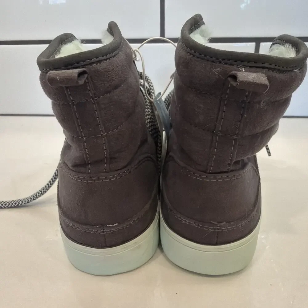 NWT Old Navy Youth Size 2 Sueded Faux-fur Lined High-Top Sneakers Grey Aqua